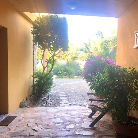 Apartment Stunning In Beautiful Private Villa, 150 Mt From The Beach, Gated 5 Mt From The Sea Solanas (Cagliari)